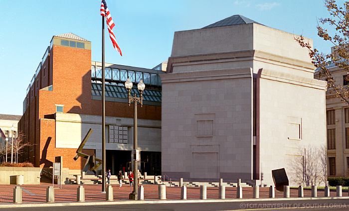 ushmm-mall side | Carolyn Yeager